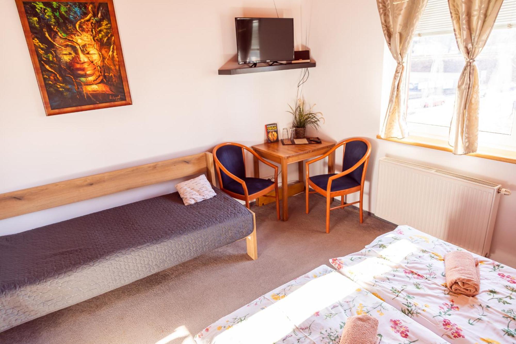 Pension Aqualand Free Parking Poprad Esterno foto